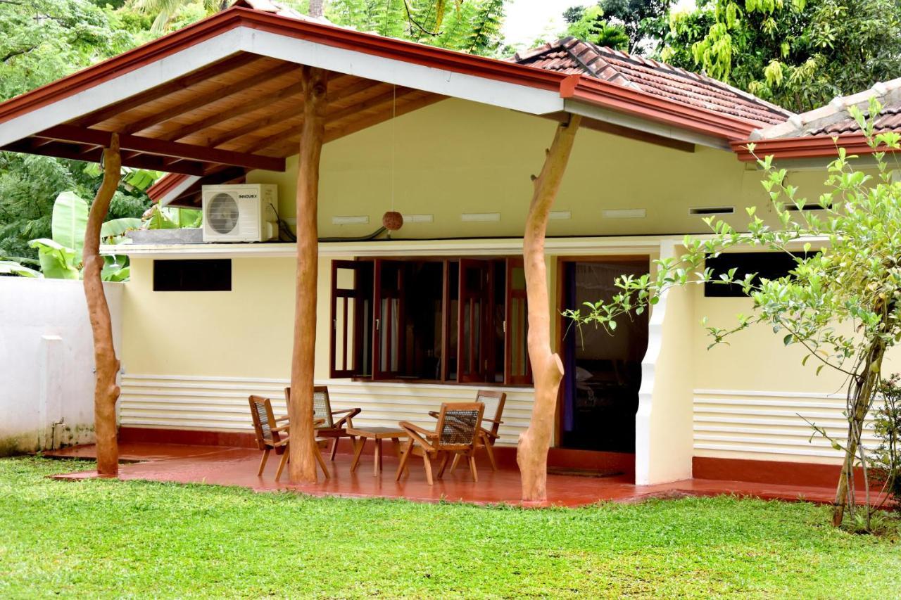 Villa Polhena Matara Esterno foto