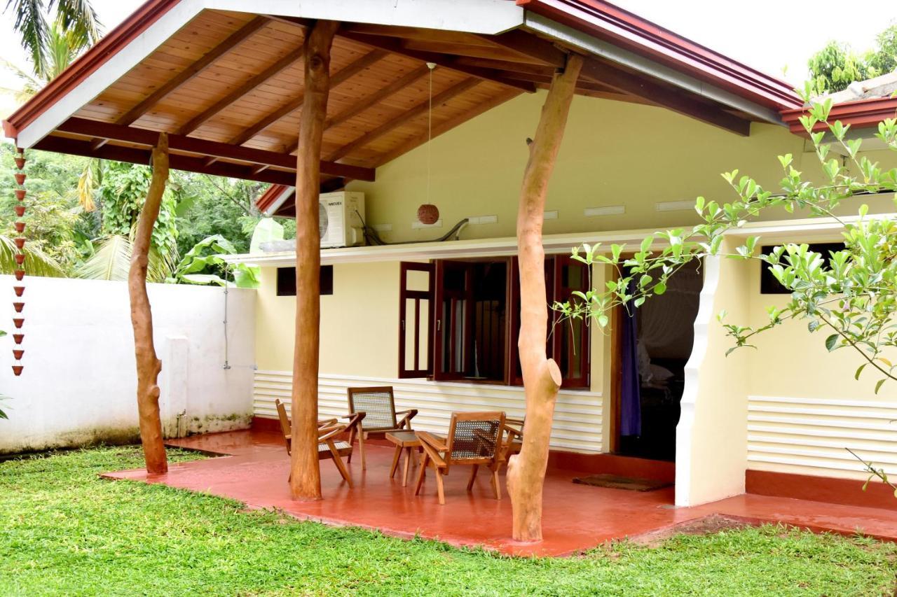 Villa Polhena Matara Esterno foto